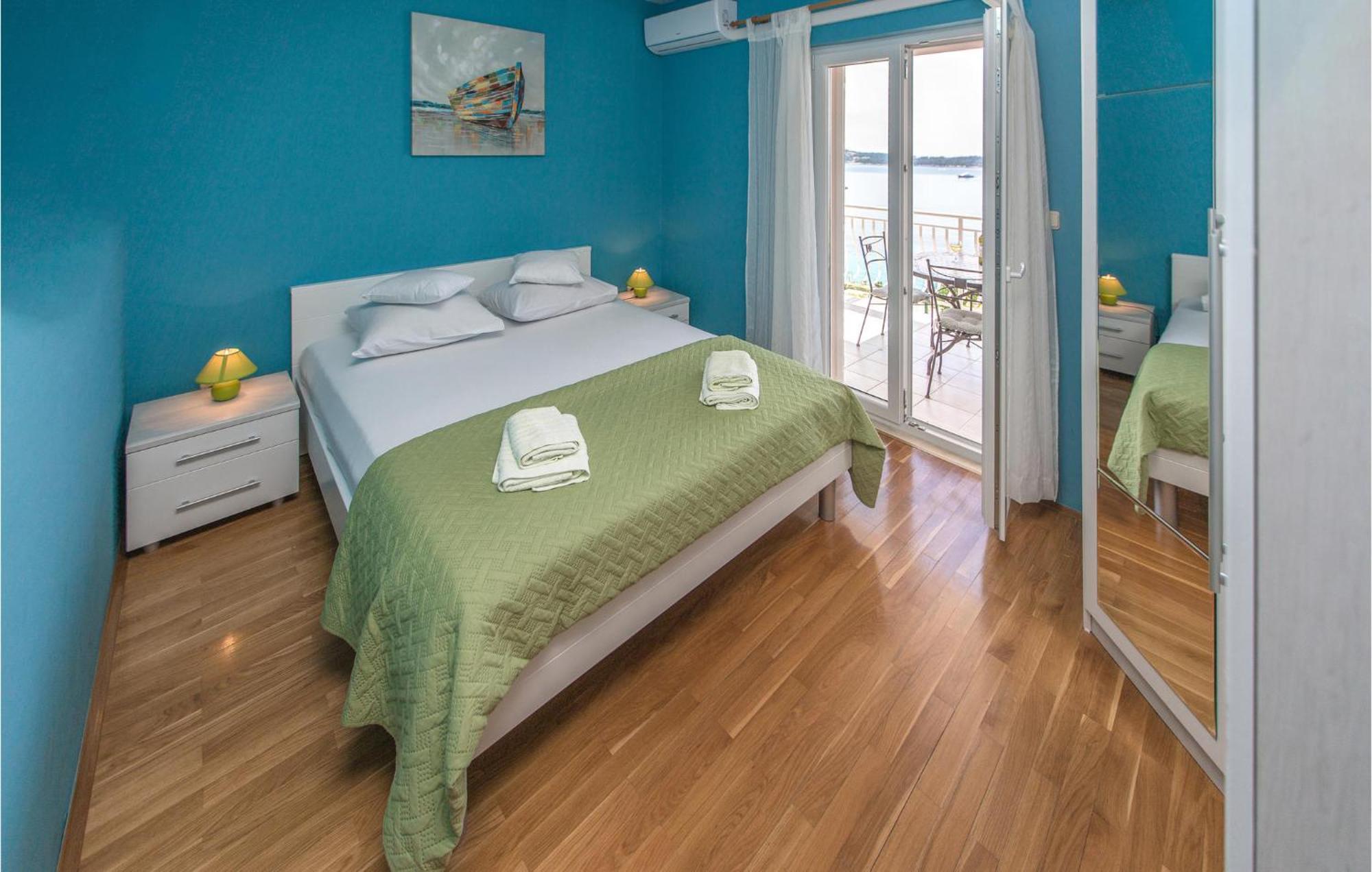3 Bedroom Lovely Home In Plat Mlini Buitenkant foto