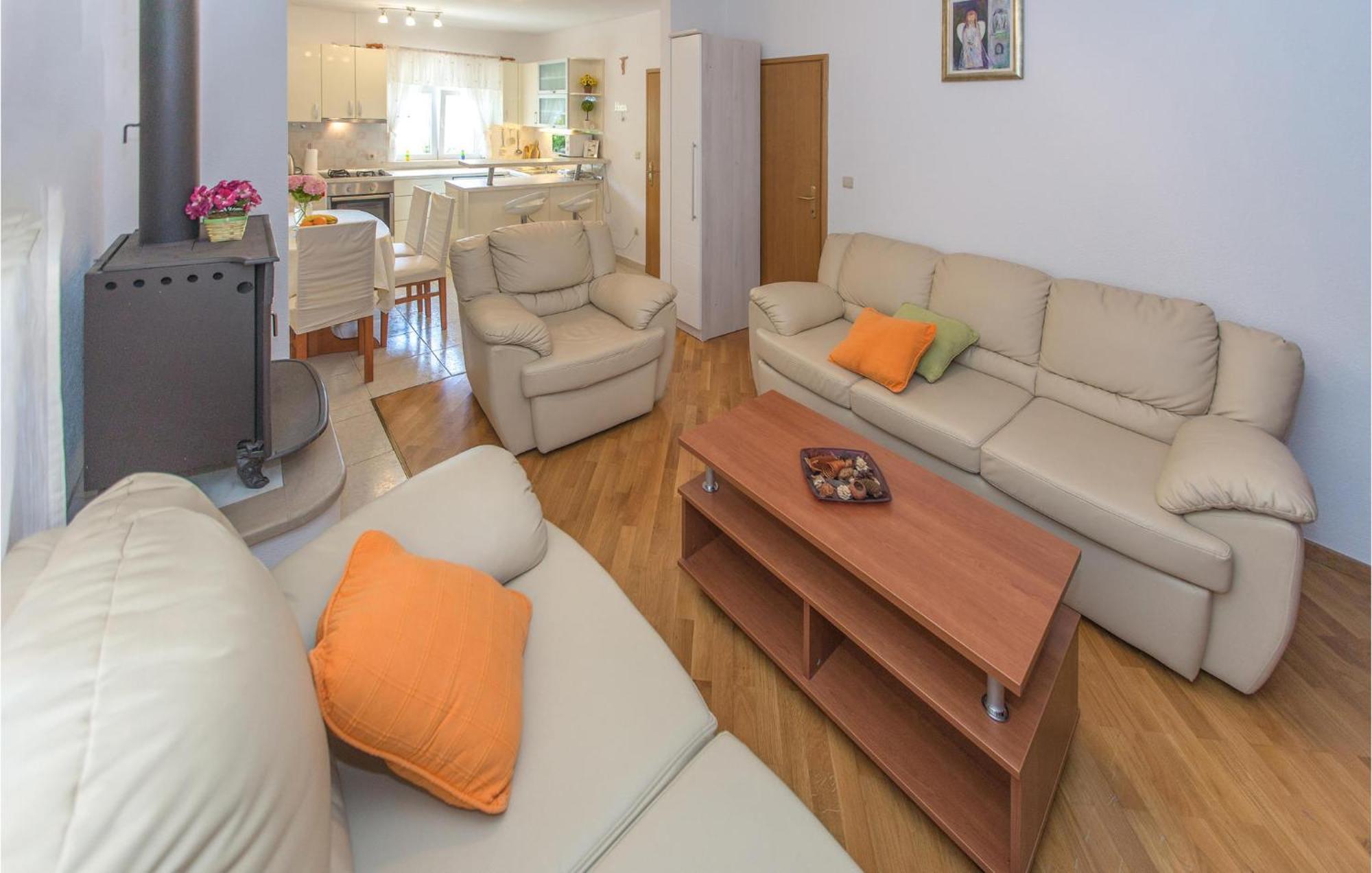 3 Bedroom Lovely Home In Plat Mlini Buitenkant foto