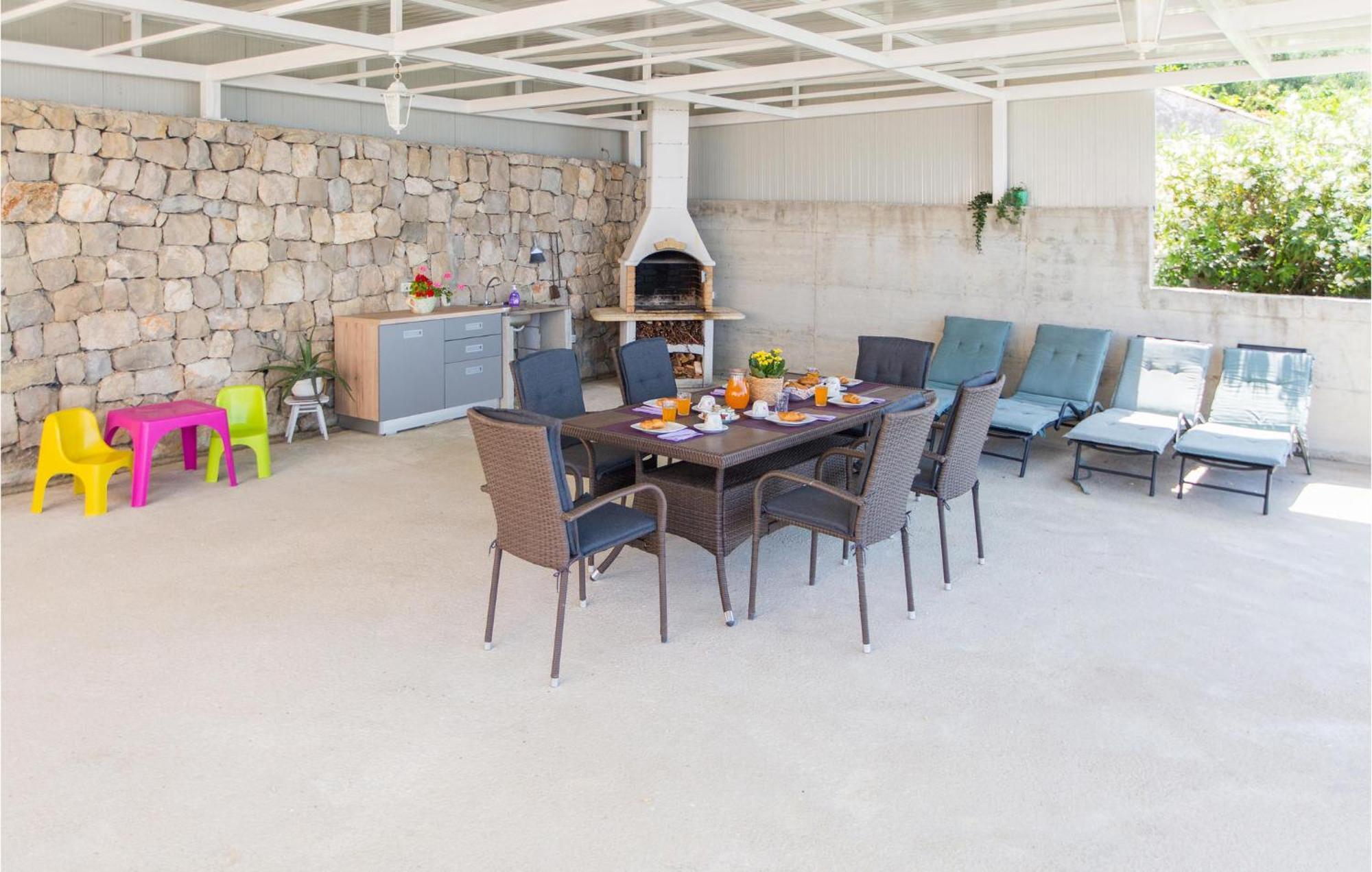 3 Bedroom Lovely Home In Plat Mlini Buitenkant foto